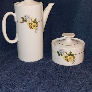 Tea Pot and matching sugar bowl